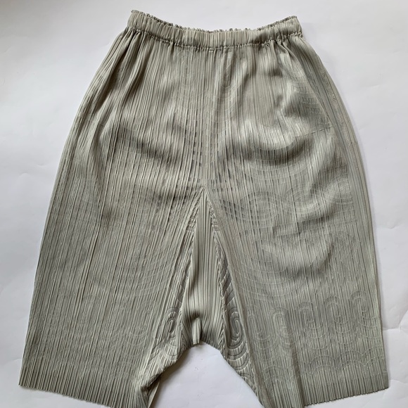 PLEATS PLEASE Issey Myake Graphic Print Pant - Picture 9 of 15